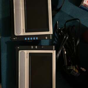 Venturer PVS1960 Portable Dual Screen 7 inch DVD Player with Remote and Bag